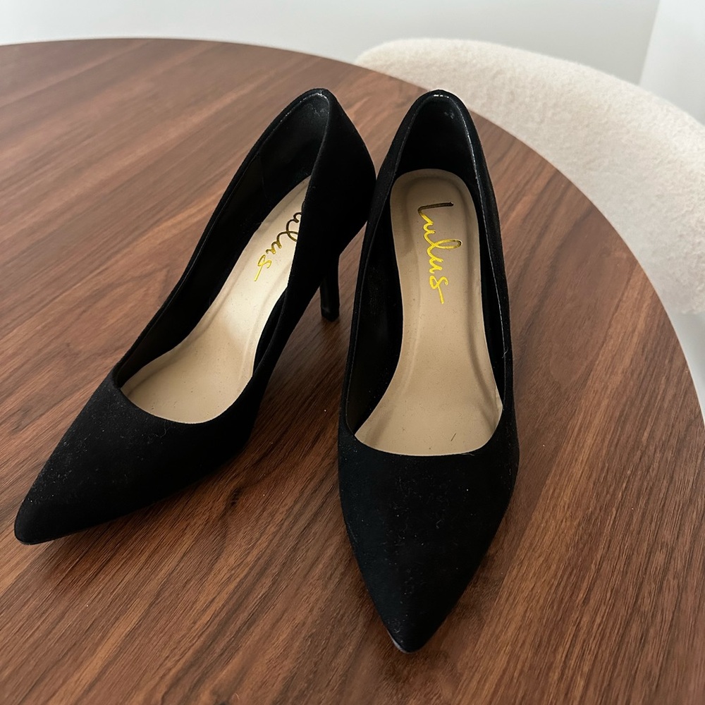 Lulu’s Black Suede Pumps